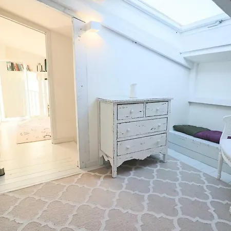 Clt - Unique Duplex & Terrace On The Provencal Market 昂蒂布