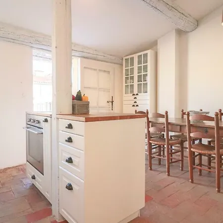 Clt - Unique Duplex & Terrace On The Provencal Market