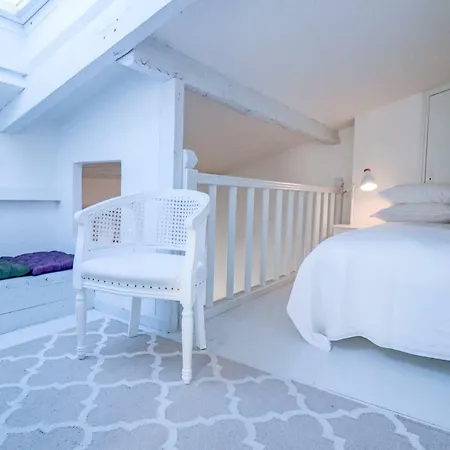 Apartment Clt - Unique Duplex & Terrace On The Provencal Market *