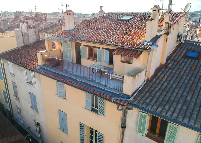 Clt - Unique Duplex & Terrace On The Provencal Market