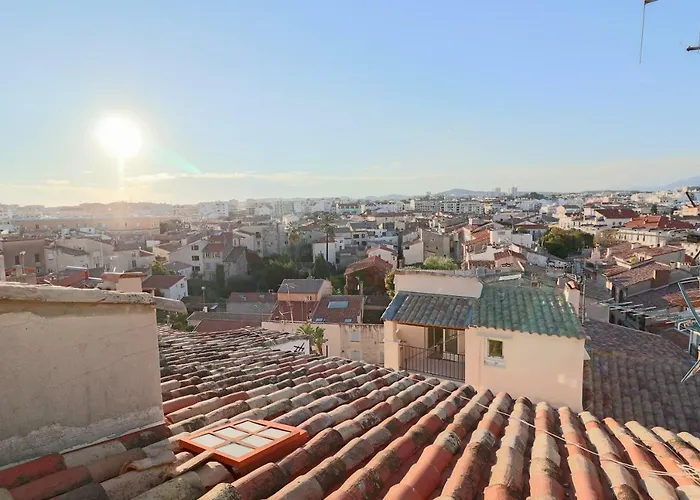 Apartment Clt - Unique Duplex & Terrace On The Provencal Market *