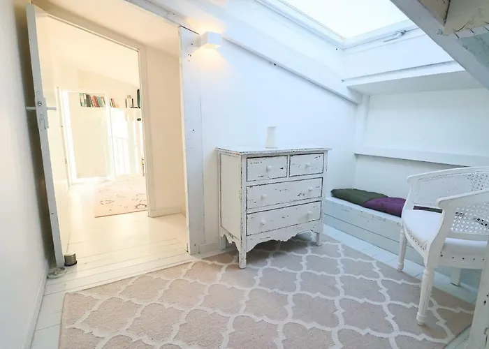 Clt - Unique Duplex & Terrace On The Provencal Market אנטיב